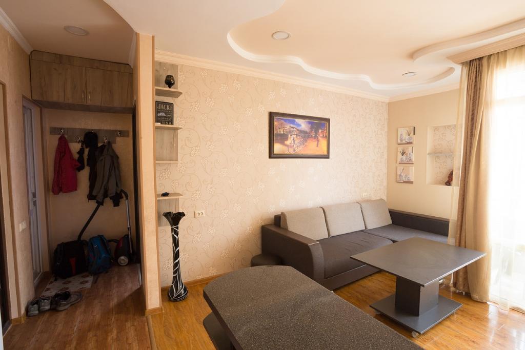 Квартира У Старого Бульвара Batumi Exterior photo